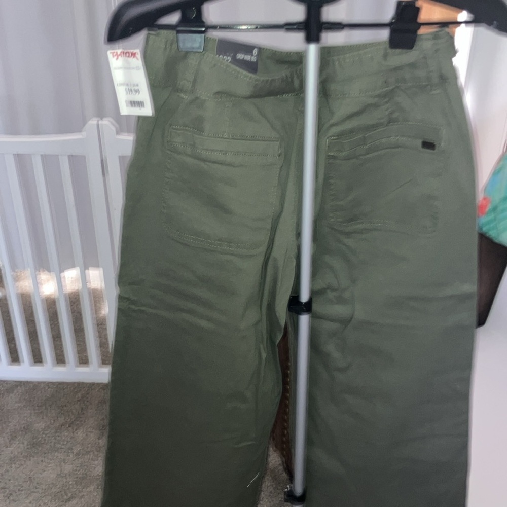 Women’s Olive Green Pants - Picture 4 of 6